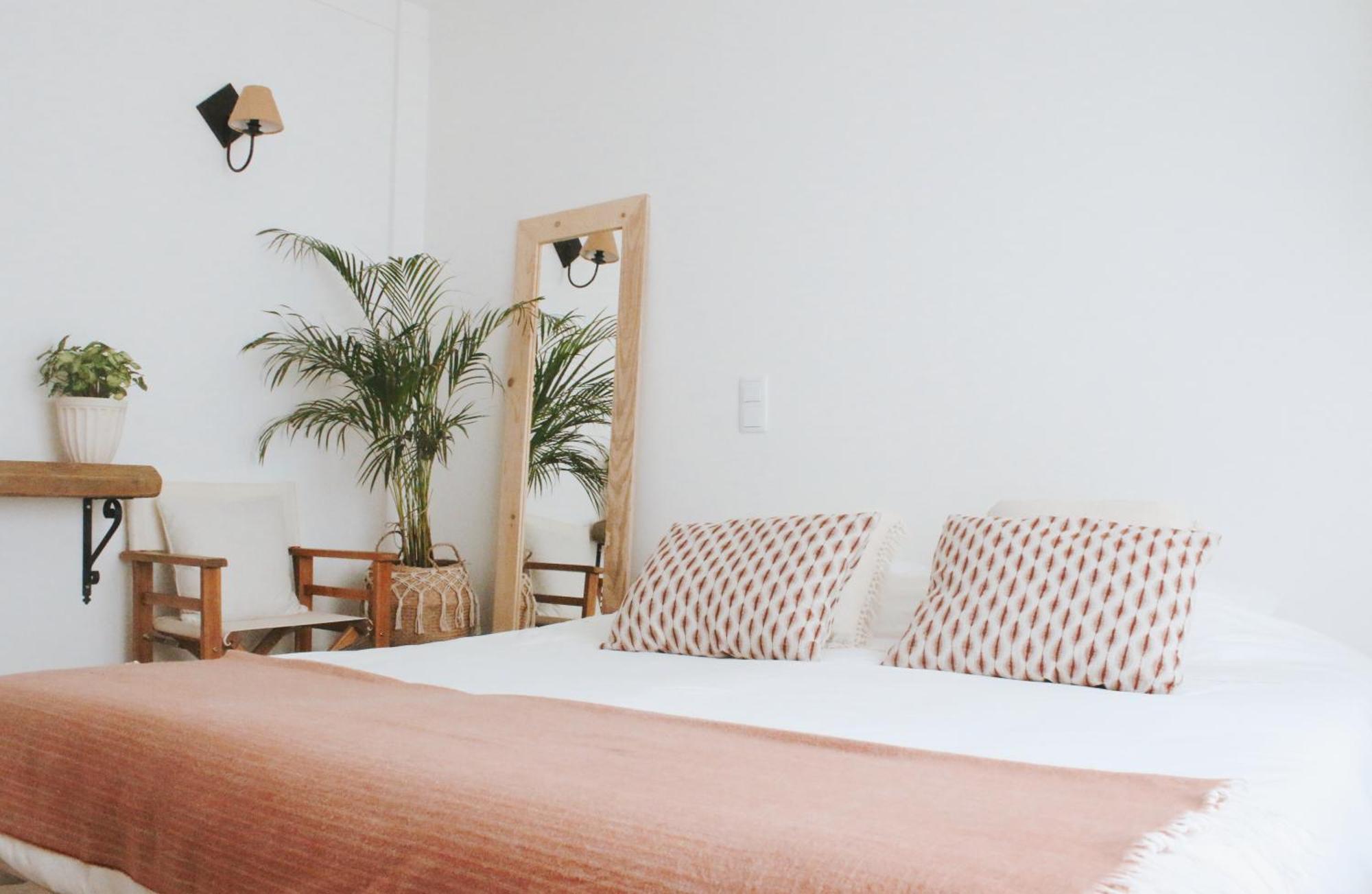 Vila Vale Guest House - Surf & Yoga تشارنكه المظهر الخارجي الصورة