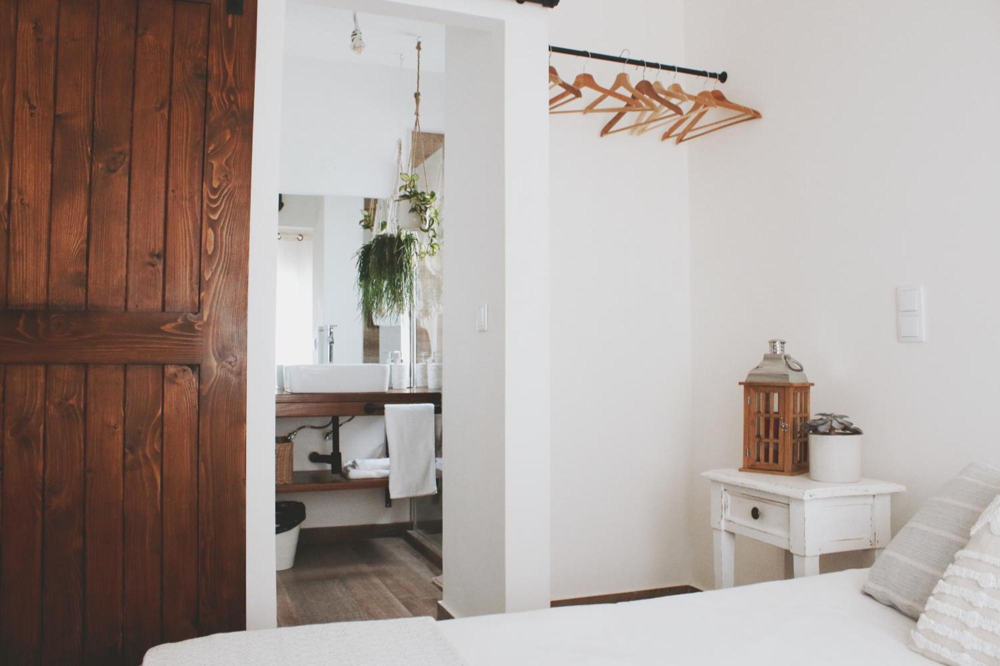 Vila Vale Guest House - Surf & Yoga تشارنكه المظهر الخارجي الصورة